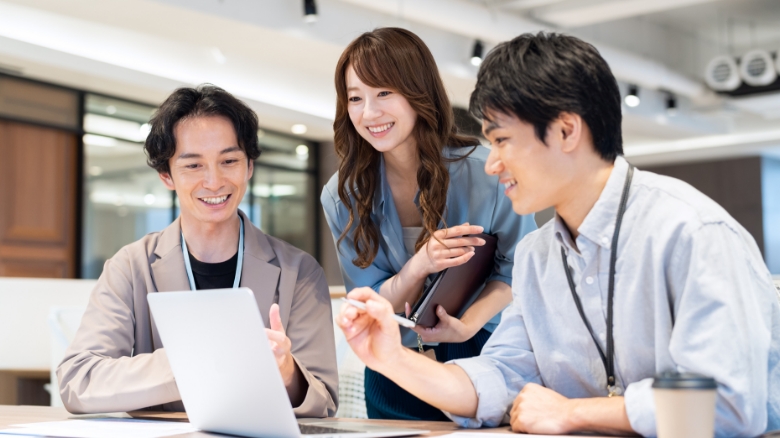 株式会社UPDATE