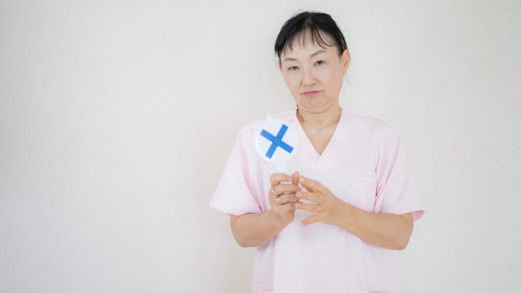 虐待防止を呼びかける訪問看護師