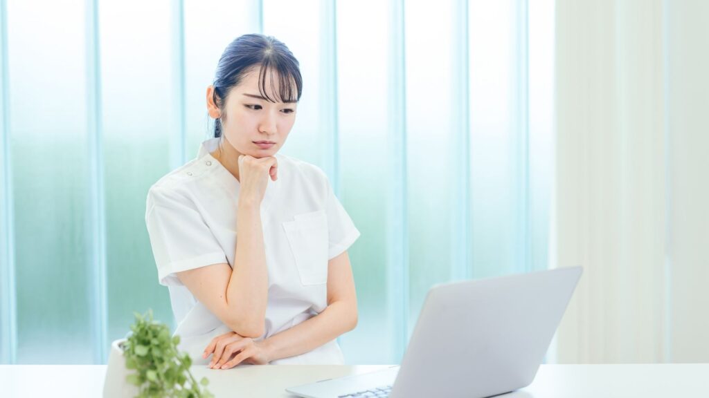 病院との違いに戸惑う訪問看護スタッフ